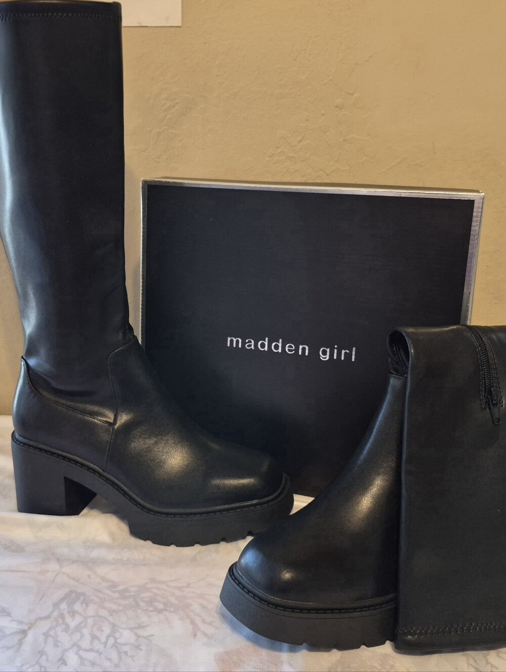 NWB Madden Girl sz 9.5 knee high Platform BOOTS